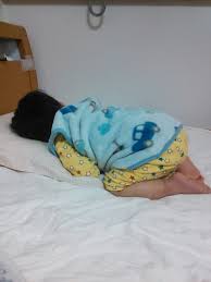 子どもが寝る時の癖ありますか？