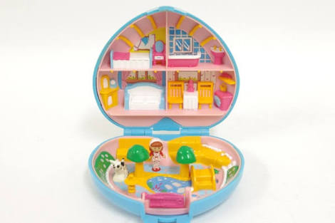 1980年代生まれの人が幼少期や10代の時に好きだった物を懐かしむトピ