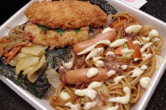 炭水化物がおかずはアリですか?