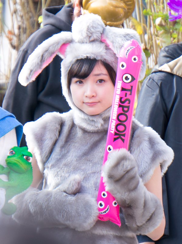 離れ目気味の人集まれ〜！