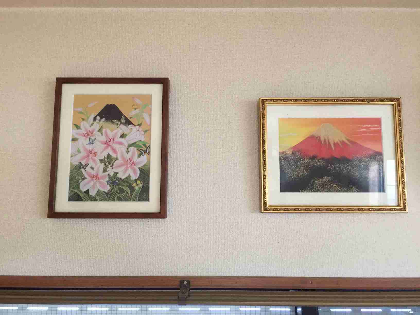 部屋にどんな絵を飾っていますか?