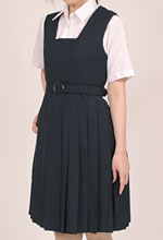 母校の制服どんなのでしたか?