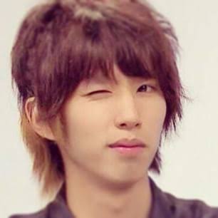 人気ユーチューバーのはじめしゃちょー　ニベアクリーム100個を使いお風呂に入る動画が大荒れ