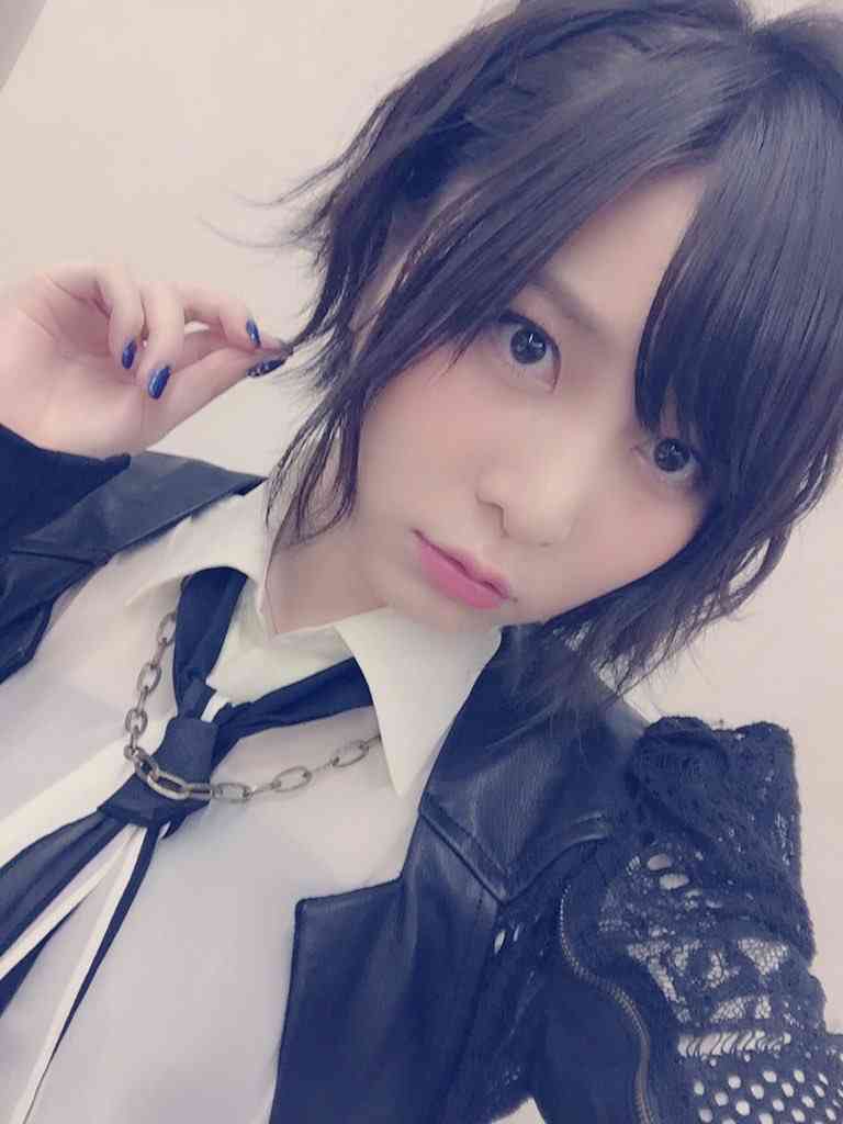 AKB48岩田華怜(17)が卒業発表