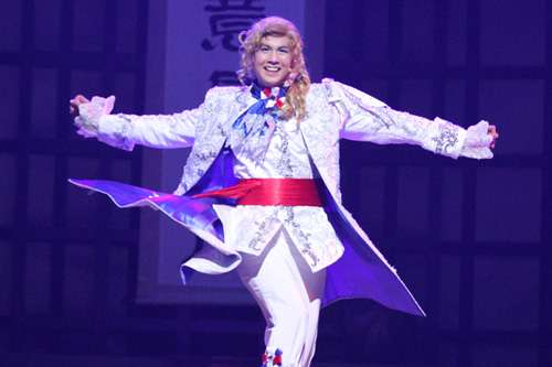 知念里奈、井上芳雄が熱愛！入籍濃厚　舞台上で熱烈なラブシーン