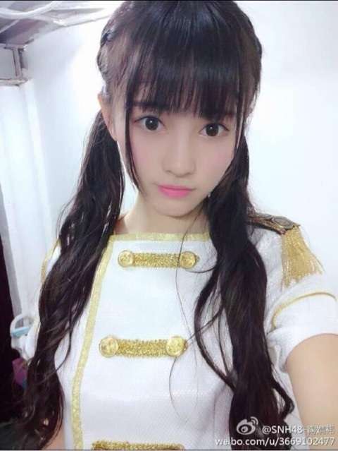 芸能人のツインテールを貼るトピ