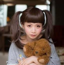 芸能人のツインテールを貼るトピ