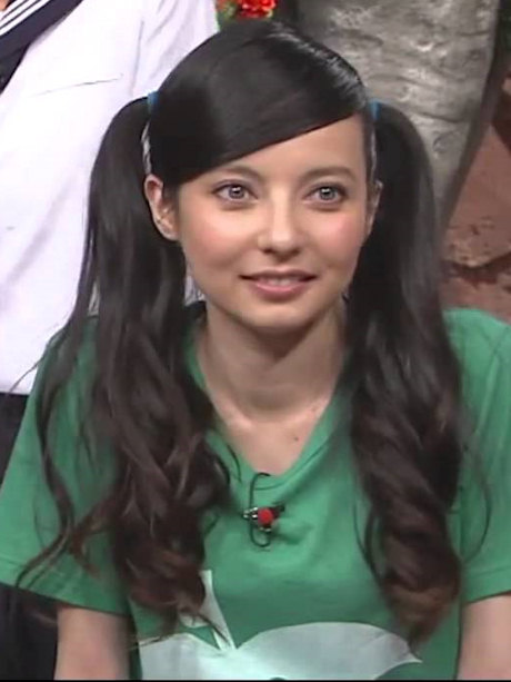 芸能人のツインテールを貼るトピ
