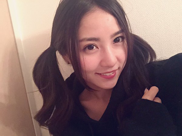 芸能人のツインテールを貼るトピ