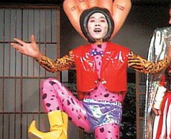 奇抜な服の画像を貼るトピ