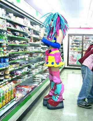奇抜な服の画像を貼るトピ