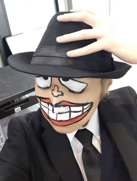 奇抜な服の画像を貼るトピ
