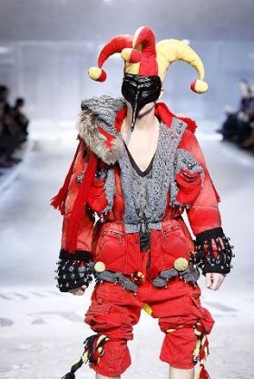 奇抜な服の画像を貼るトピ