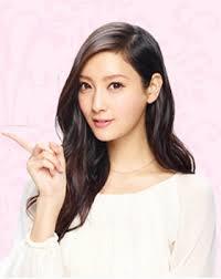 デコ出しが似合う女性タレント画像