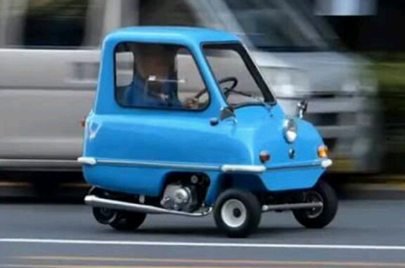 変な構造の車トピ