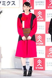 能年玲奈“節分劇場”にファン歓喜、10枚以上の連続写真で豆まき報告。
