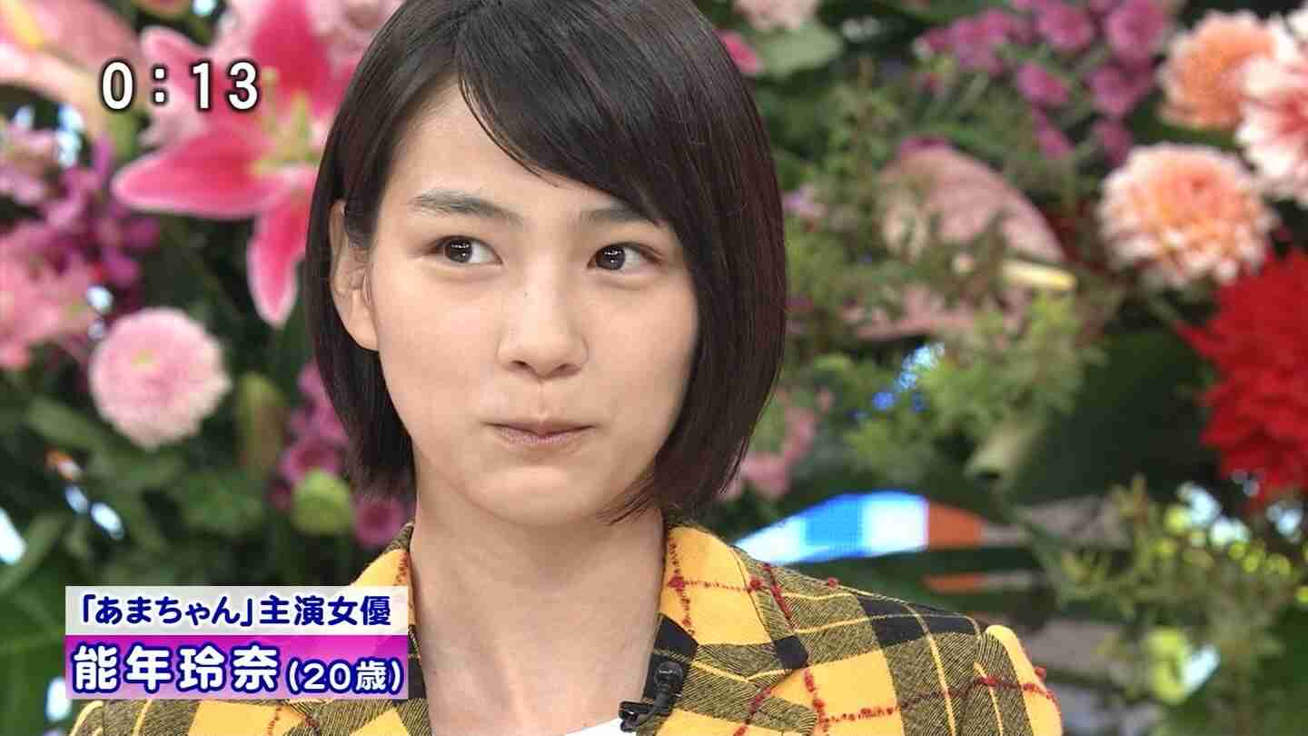 能年玲奈“節分劇場”にファン歓喜、10枚以上の連続写真で豆まき報告。