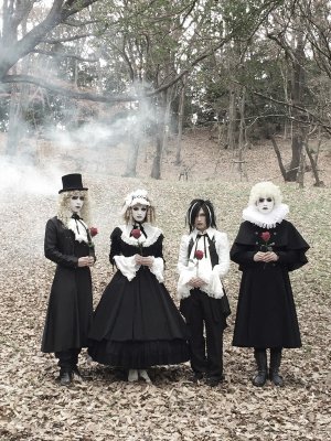 ゴールデンボンバー　新PVが世界観変わるクオリティ「ビジュアル系あるある」