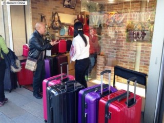 外国人観光客が興味を持つ日本の物、サービス。