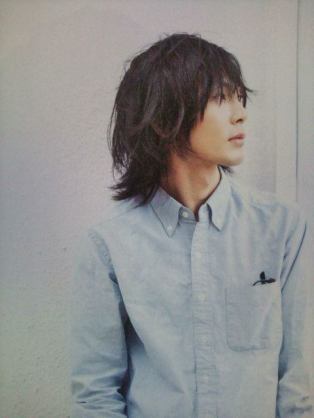 喉仏が好きな人