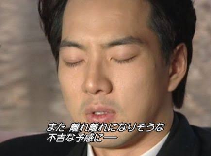 イケメンが目を瞑っている画像