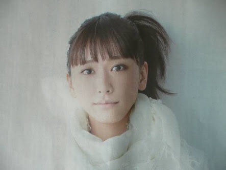 有名人のポニーテール画像を貼るトピ