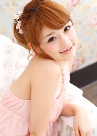 ピンクが似合う女性の特徴