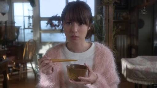 ピンクが似合う女性の特徴