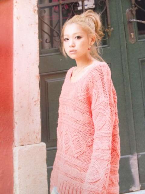 ピンクが似合う女性の特徴