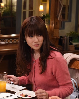 ピンクが似合う女性の特徴