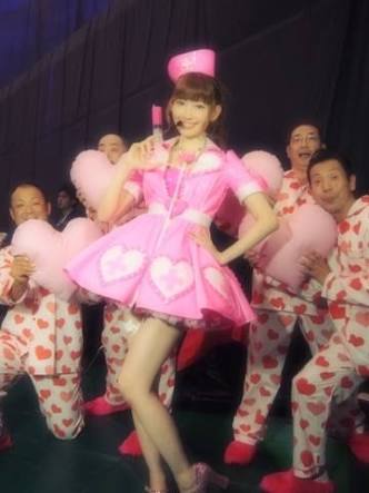 ピンクが似合う女性の特徴