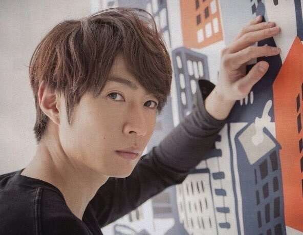 嵐の“暴露本”第二弾が出版！ 櫻井翔はKAT-TUNを小馬鹿、松本潤は小雪にキレた…。