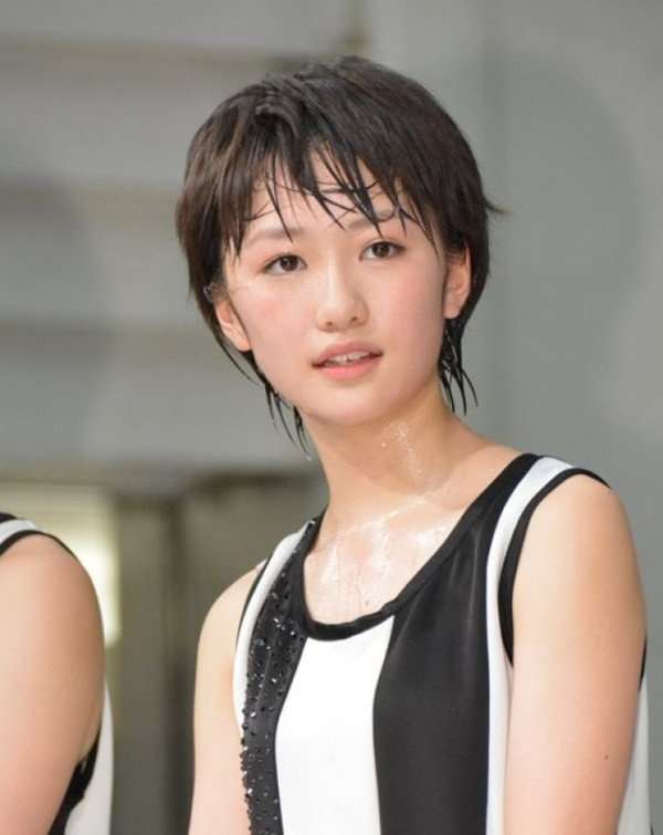 モーニング娘。’16工藤遥、写真集でビキニ姿「ビジュアル担当として責任を」