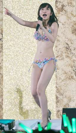 HKT48指原莉乃、美尻解禁! 最新写真集で過去最高のセクシーに挑戦