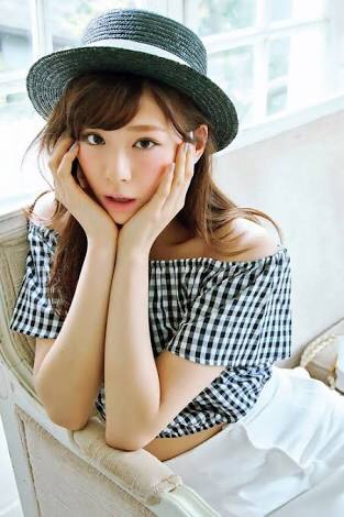 あなたと同じ歳の女優は誰ですか？