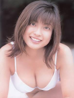 女子に伝えたい「男子が好きな脚の太さはこっちだから！」ツイートが話題に