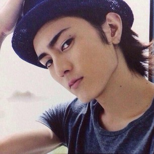 冷めた（冷たい）顔がカッコいい有名人ください