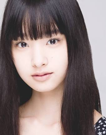 ロングヘアが似合う芸能人