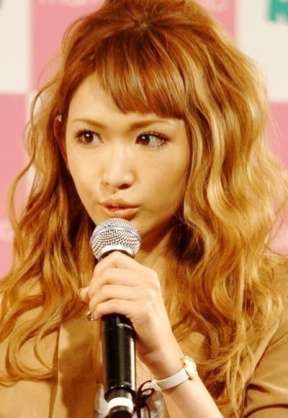 ロングヘアが似合う芸能人