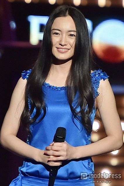 ロングヘアが似合う芸能人