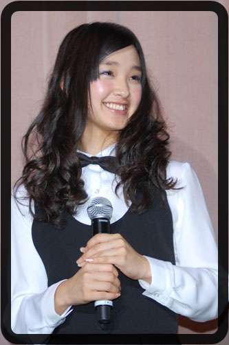 ロングヘアが似合う芸能人