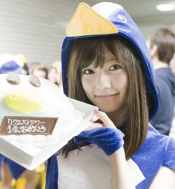 AKB48島崎遥香が貴重な金髪スタイルを披露 ロンブー田村淳も絶賛