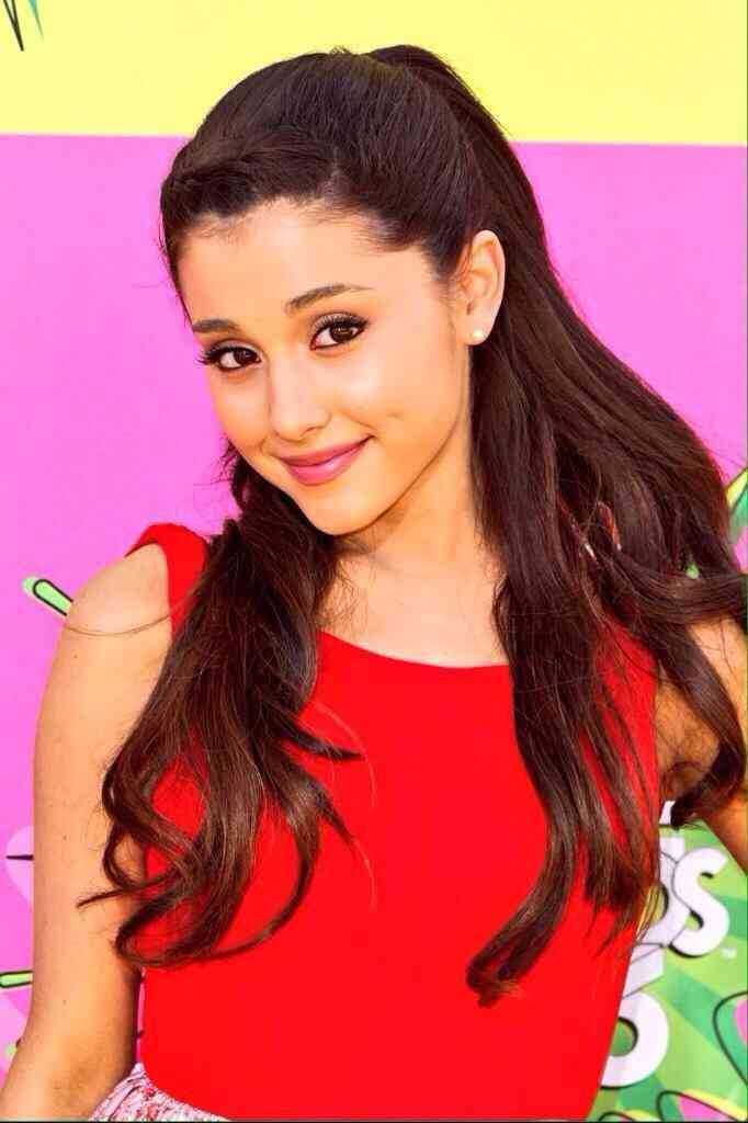 初期の頃のアーティスト画像を貼るトピ