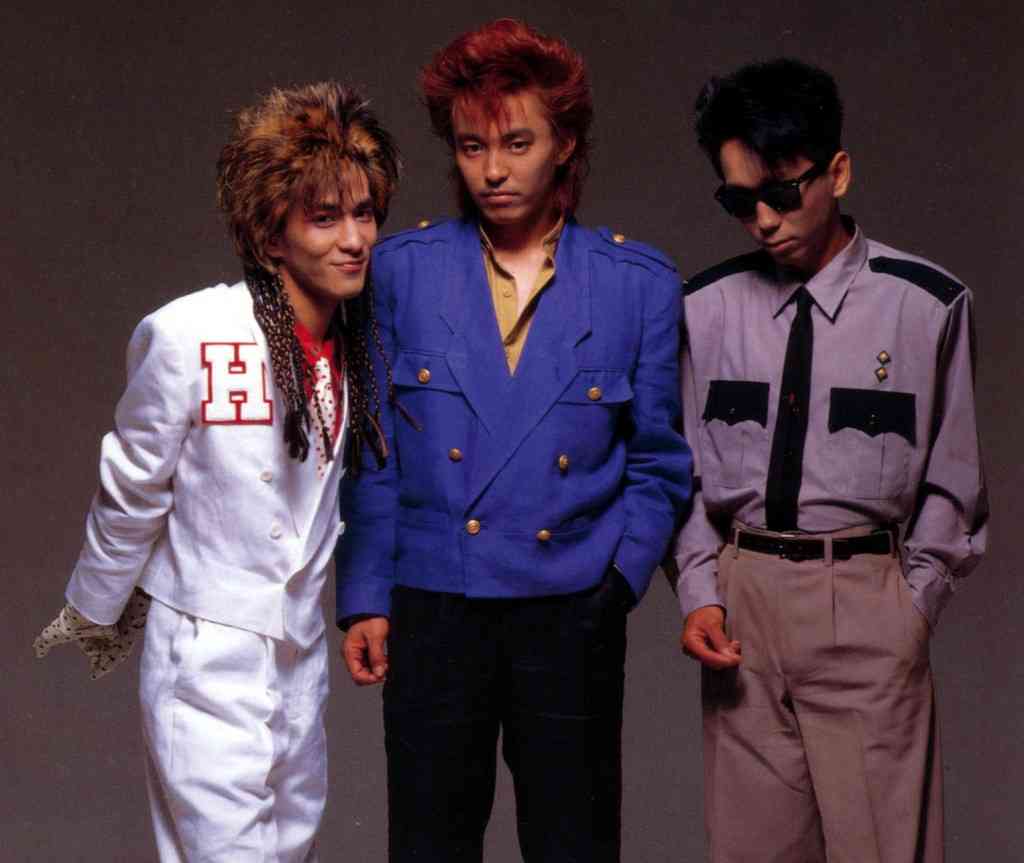 初期の頃のアーティスト画像を貼るトピ