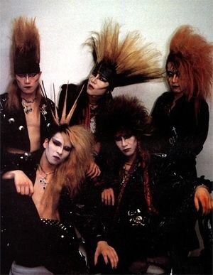 初期の頃のアーティスト画像を貼るトピ