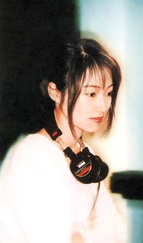 初期の頃のアーティスト画像を貼るトピ