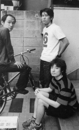 初期の頃のアーティスト画像を貼るトピ