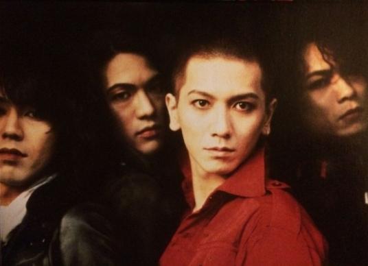 初期の頃のアーティスト画像を貼るトピ