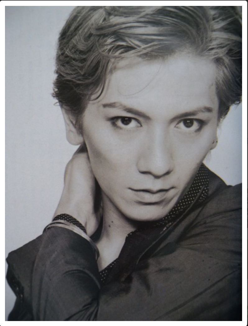 初期の頃のアーティスト画像を貼るトピ