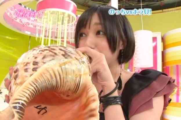 芸能人と楽器の画像集
